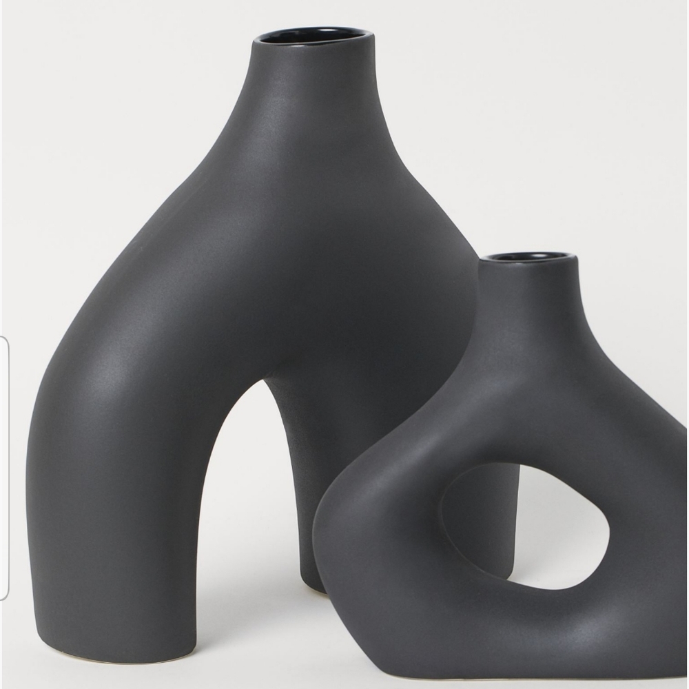 H&M Large Black Vase - Picture 6 of 6